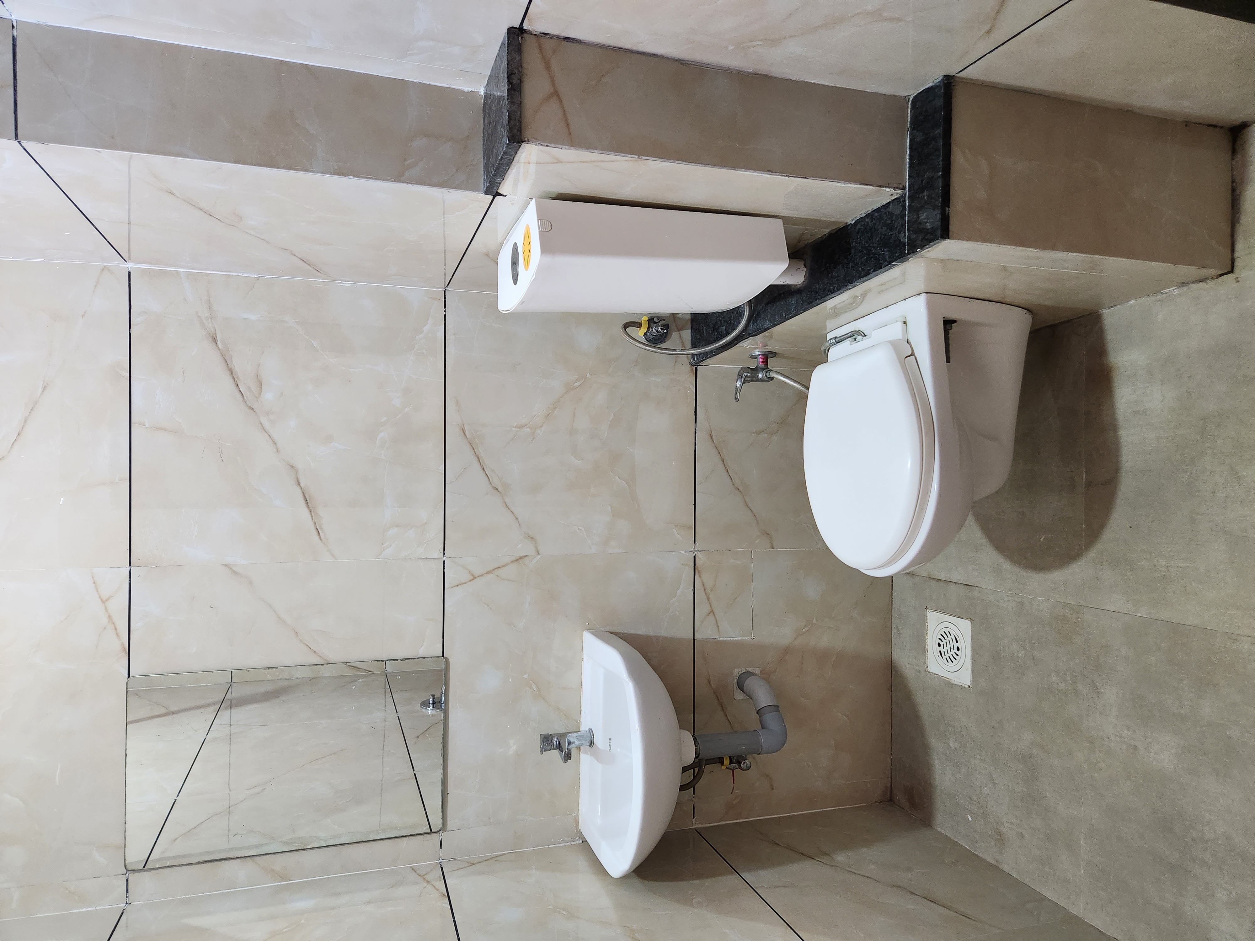 Triple Bed Rooms Private Ensuite Bath